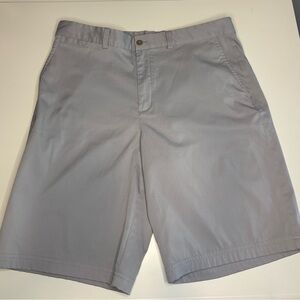 Nike Men's Light Gray Flat Front Dri-Fit Golf Shorts Size 34